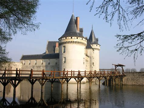 Putain Sully sur Loire